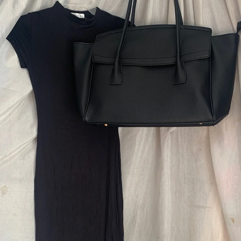 Black Structured Tote Bag - Classic Everyday Carry